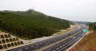防城至东兴高快公路